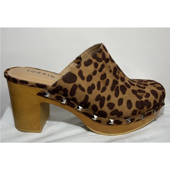Torrid Womens Studded Platform Wood Leopard Print Mules Sz 9WW Xtra Wide Superb! - Picture 2 of 11